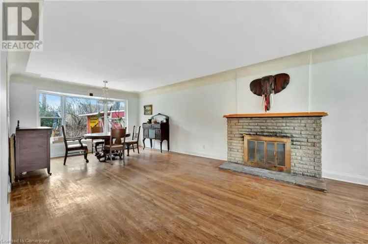 Cozy 3-Bedroom Home in Desirable West Hamilton