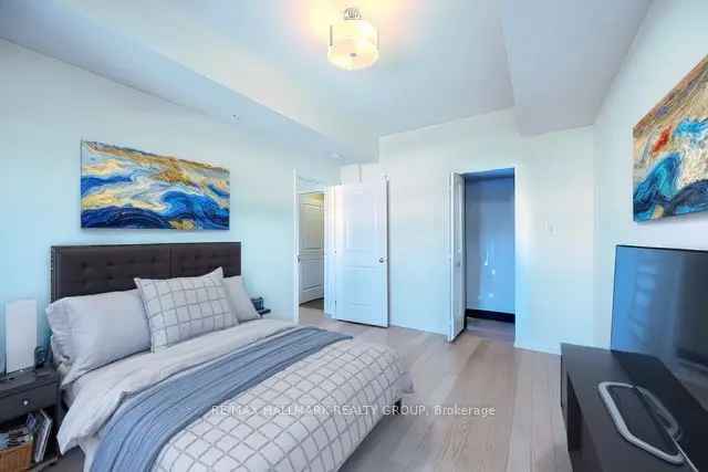 Buy condo in Ottawa with 2 bedrooms and modern features