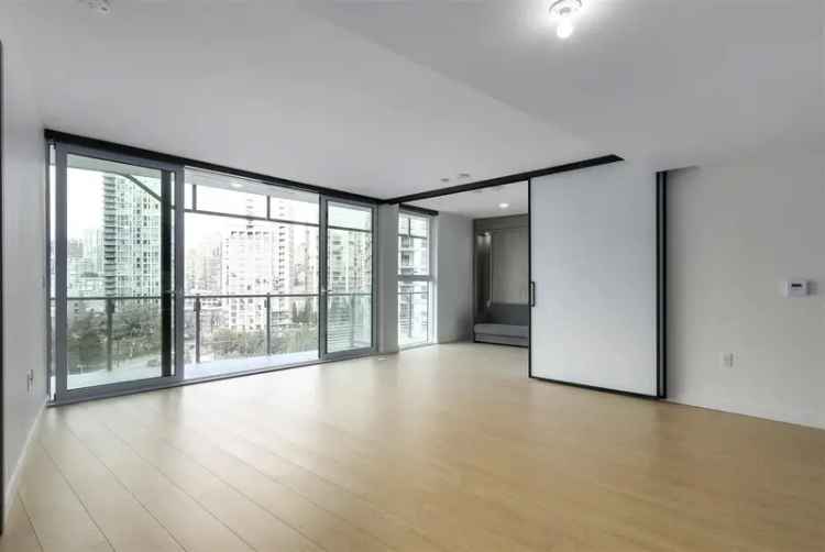 Yaletown Condo for Sale The Arc 2 Beds  R2881786