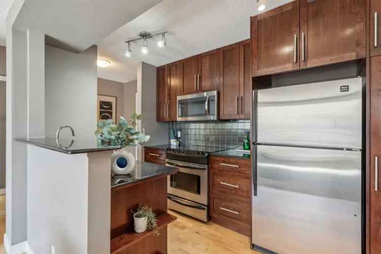 House For Sale , 403, 9 Avenue NE, Calgary, Alberta