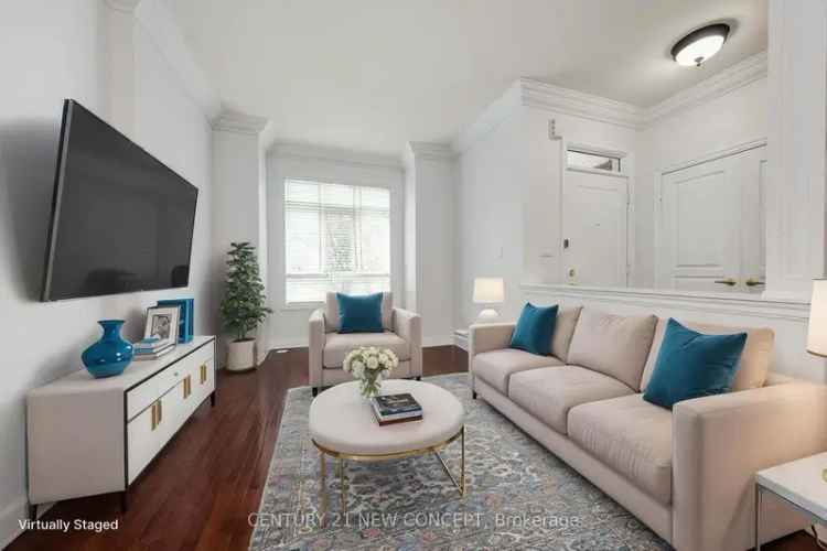 Port Credit Executive Townhouse 3 Bed 3 Bath Private Garage