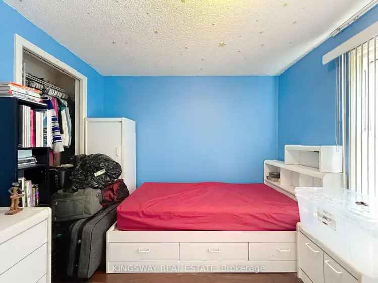 Spacious 3 1 Bedroom Detached Home in Family Friendly Neighborhood