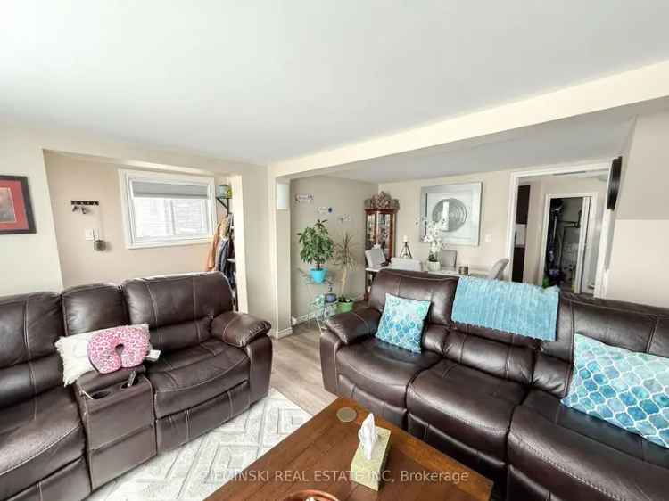 Updated 3-Bedroom Home Near Porcupine Lake