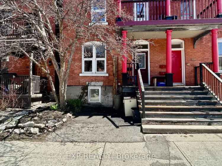 Downtown Ottawa Updated Victorian Townhome - 2 Units