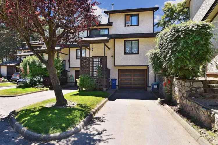 A $699,999.00 Townhouse with 3 bedrooms in Central Abbotsford, Abbotsford