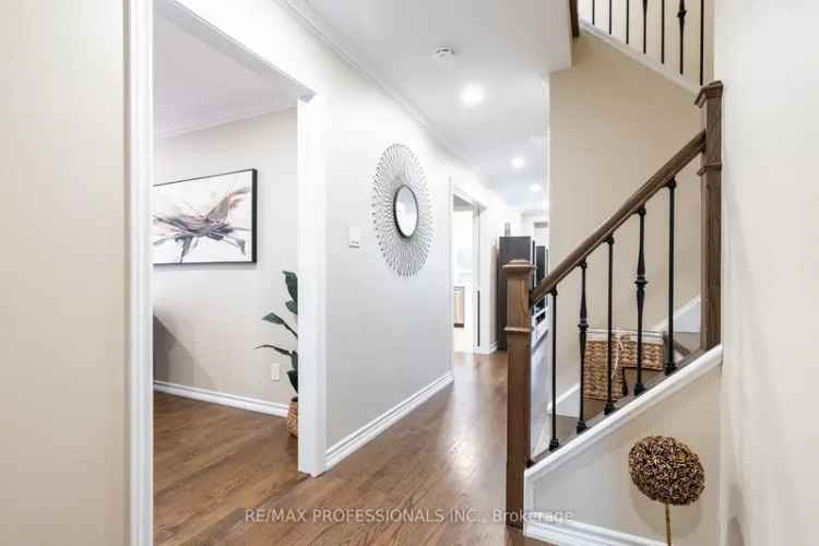 Meadowvale Family Home Deep Lot