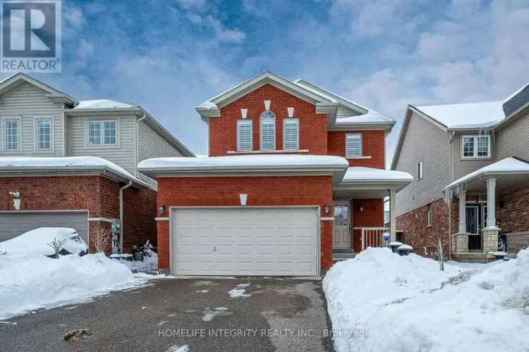 Alliston Detached Home 3 Bedrooms 2 Baths Large Backyard