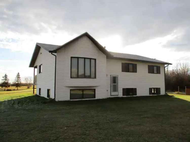 House For Rent in Notikewin, Alberta