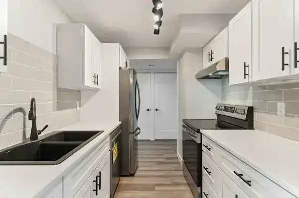 Rent Two-Bedroom Apartment in Calgary with Utilities Included