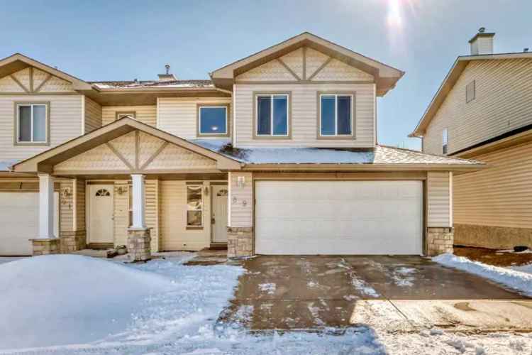 House For Sale in Calgary, Alberta