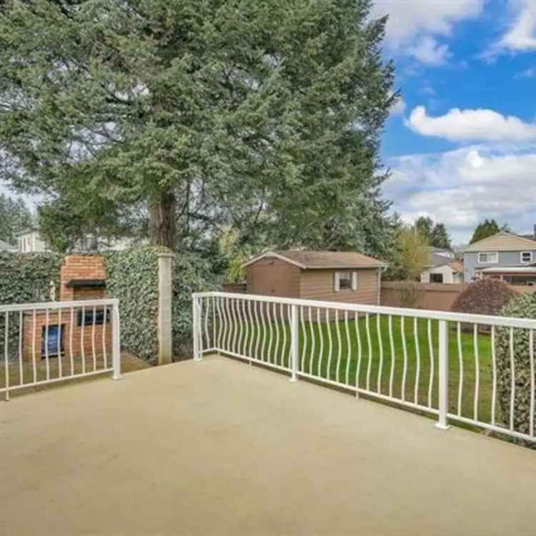 Family Home for Sale - Mountain Views - Mortgage Helper Suite