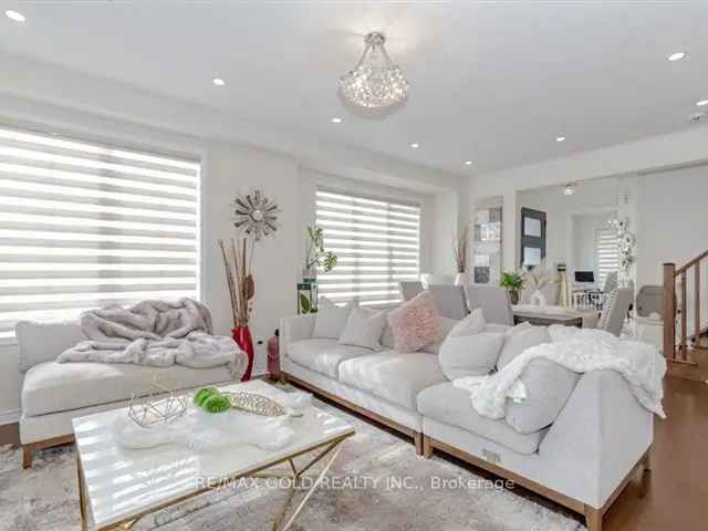 House For Sale in Cambridge, Ontario