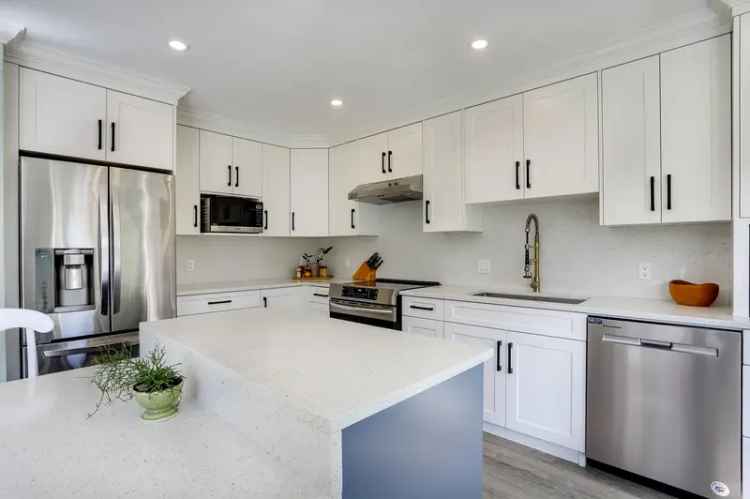 4-Bed Home in Ladner - Updated Kitchen, Ensuite, Private Yard