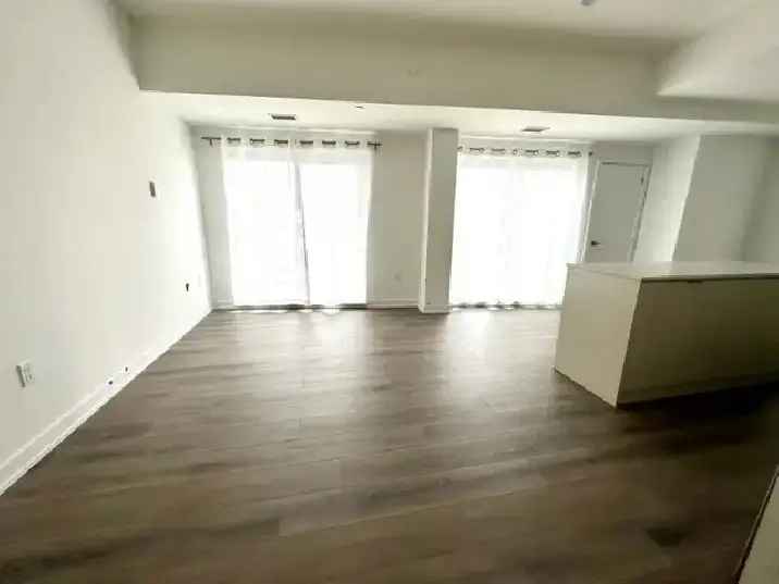 Bright and Spacious Condo at Dufferin and Eglinton