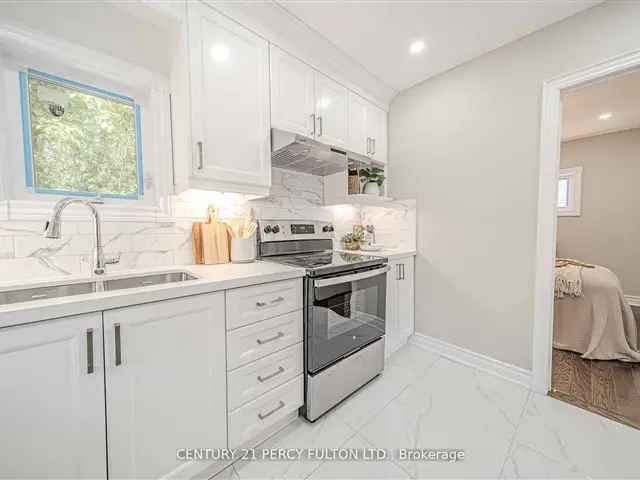 Renovated Bungalow in Oshawa 3 2 3 Bed Bath