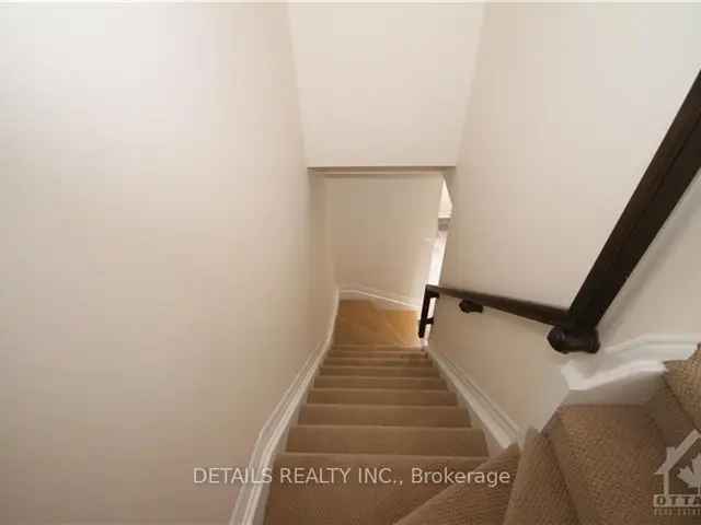 Townhouse For Sale in Ottawa, Ontario