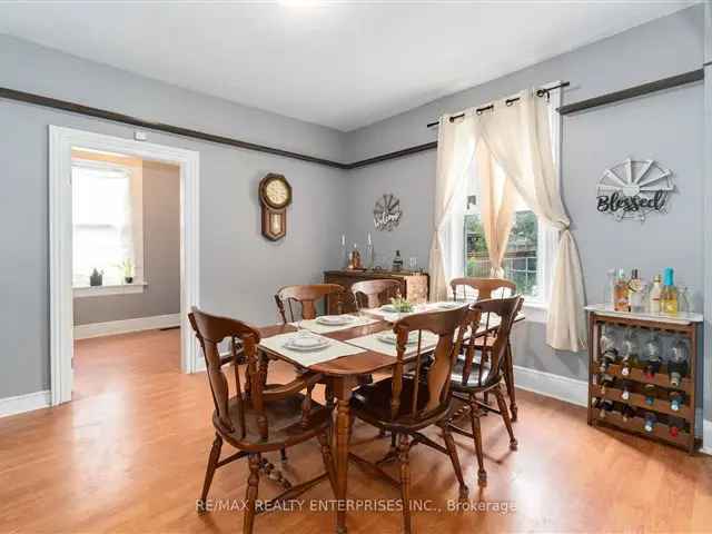 House For Sale in Cambridge, Ontario