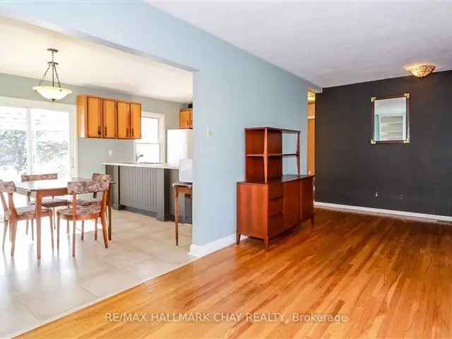 House For Sale in Barrie, Ontario