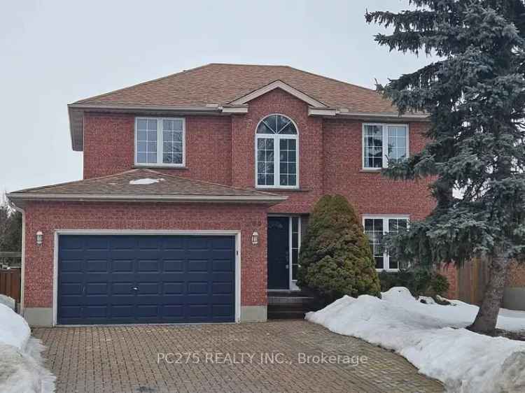 House For Sale in 508, Barwick Crescent, Waterloo, Ontario