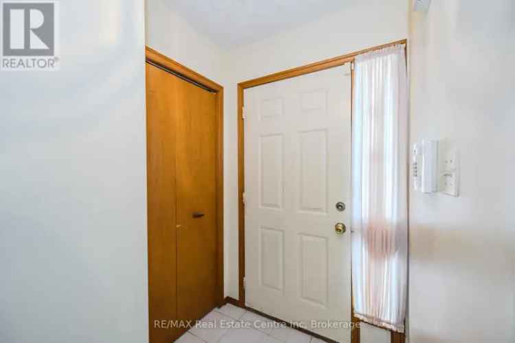 Country Hills Bungalow 3 2 Baths Finished Basement Garage