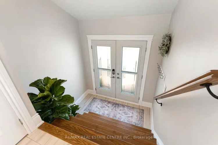 Updated 5-Level Backsplit in Heart Lake 3 1 Bedroom Family Home