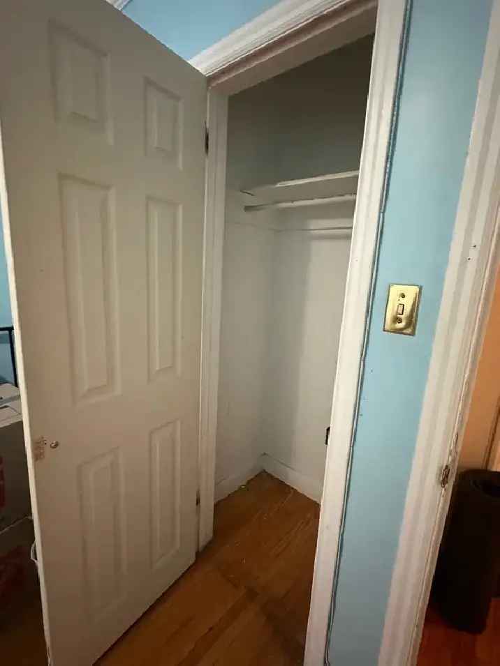 Private room for Rent