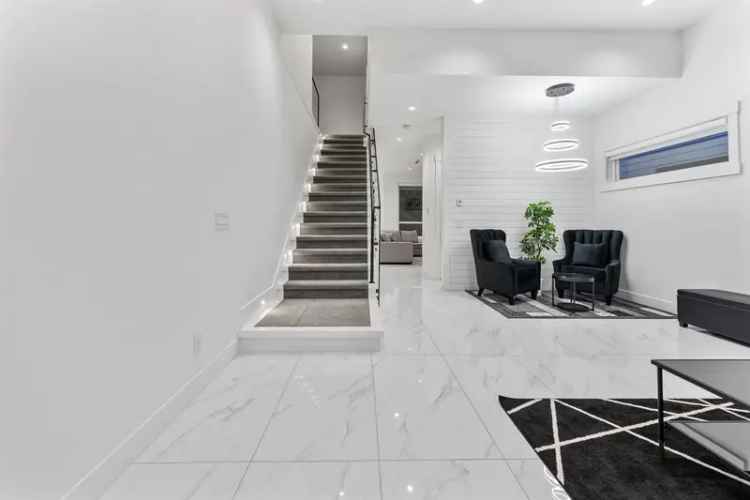 Luxury 6-Bed 6-Bath Home in Pacific Douglas with Ocean Views