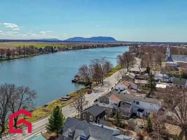 Multi Story House for Sale Waterfront Richelieu River Renovated