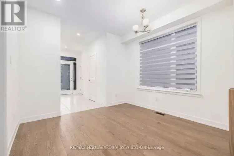 19 NETTLE CRESCENT 4-Bedroom Townhouse in Ottawa