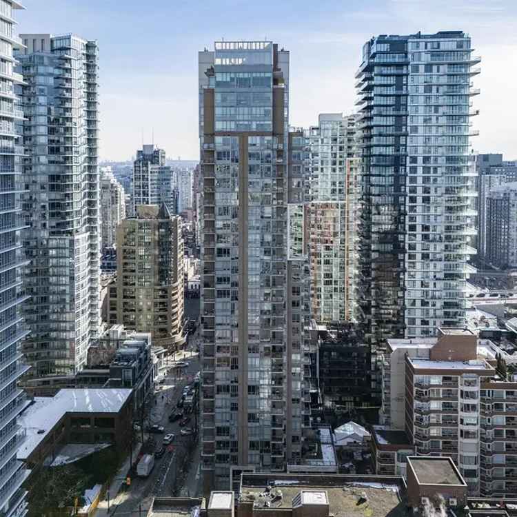 2 Bed+Den Apartment for Sale in Yaletown