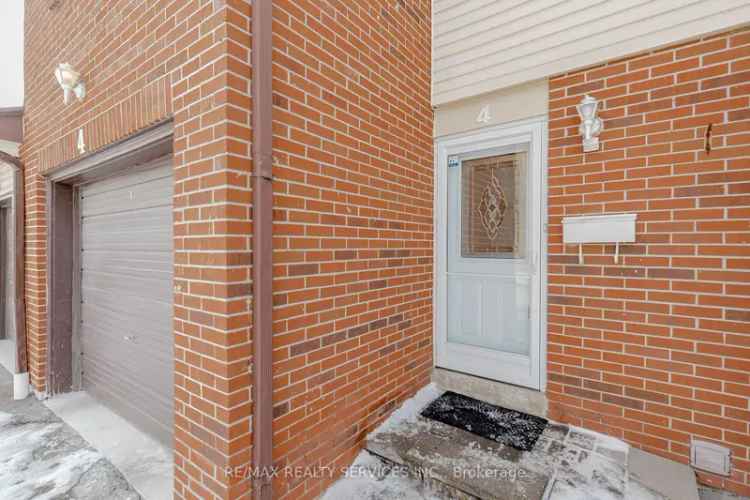 House For Sale in 4, Collins Crescent, Brampton, Ontario