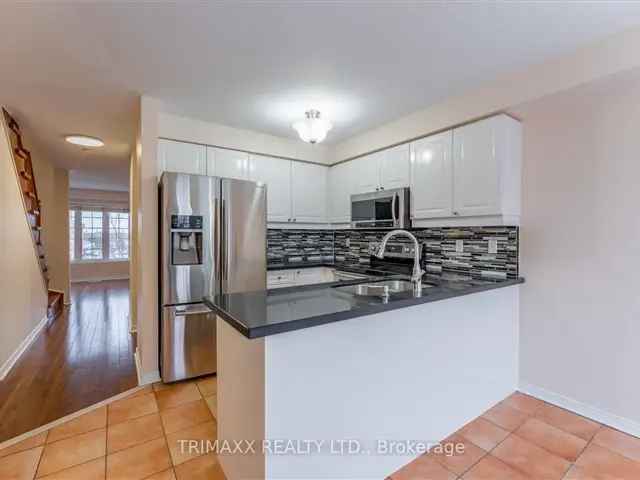 Townhouse For Sale in Mississauga, Ontario