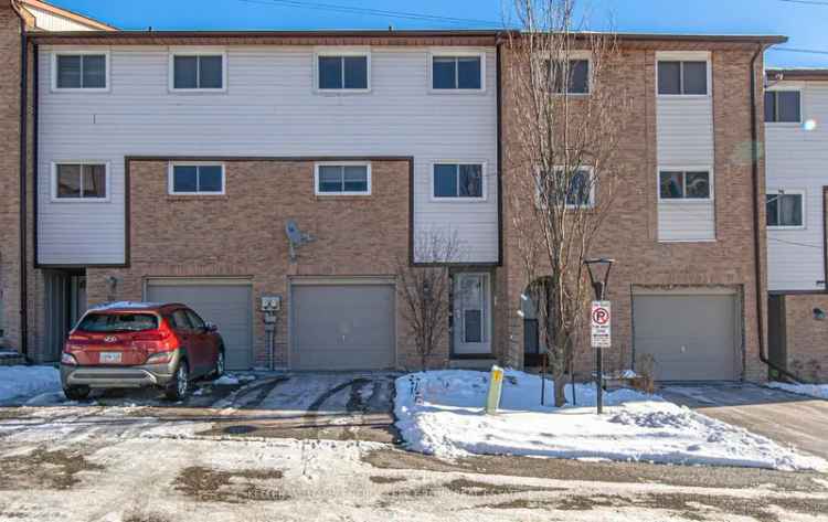 3-Bedroom 2-Bathroom Condo Townhouse with Pool