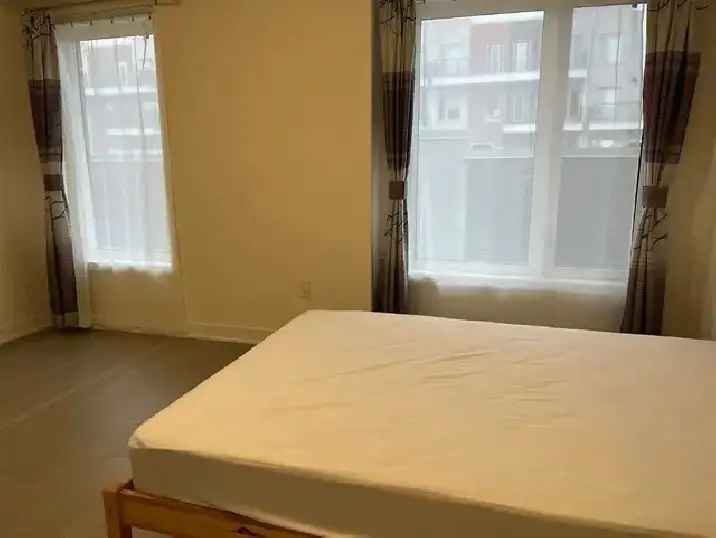 Downsview Park Single Room Rental - Male Preferred