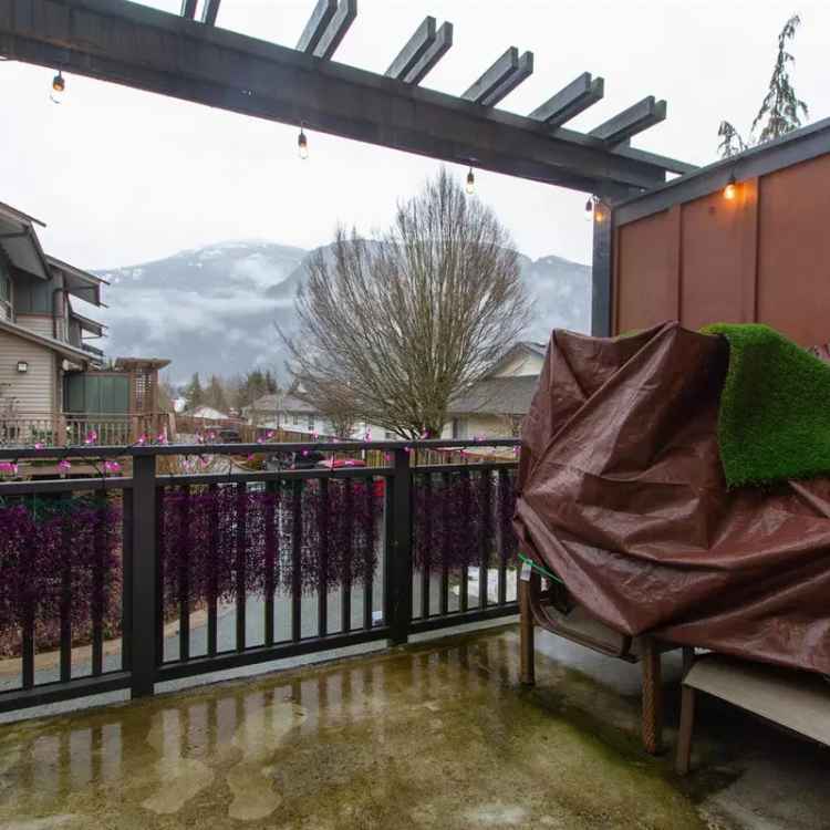 For Sale Townhouse in Downtown Squamish with Mountain Views