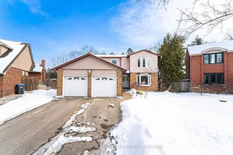 Beautiful 5-Bedroom Home near Clarkson Village