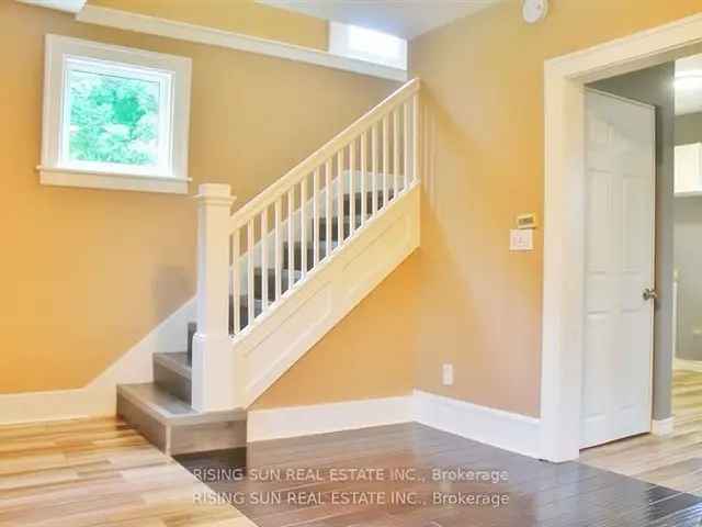 House For Sale in Winnipeg, Manitoba