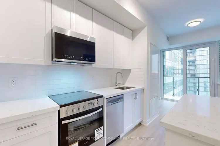 Rent Luxurious Condo in North York with Balcony and Great Amenities