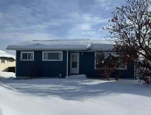 Family Home on Treeline with Spacious Kitchen and Large Yard