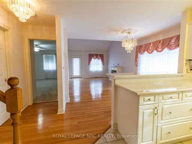 Portal Village Freehold End Unit with Loft and Finished Basement