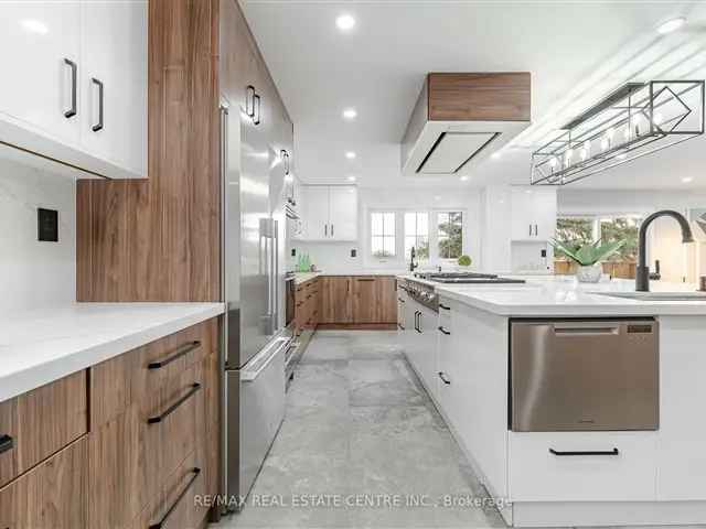 Stunning Custom Renovation Hamilton Mntn Luxurious Finishes Open Concept 4 2