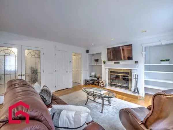 Two or More Storey House for Sale Laurentides
