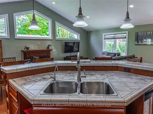 Executive Home with 4 Bedrooms 3 Baths Hot Tub and Generac