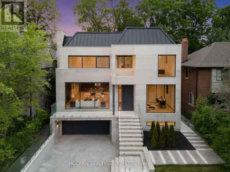 Luxury 4 2 Bed 6 Bath Home in Lawrence Park