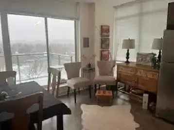 Furnished Condo Close to Uof C