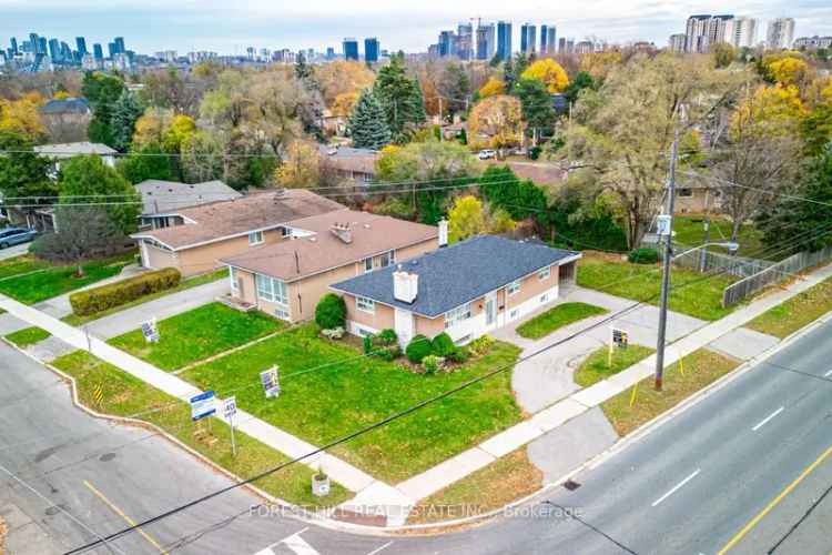 House For Sale in Toronto, Ontario