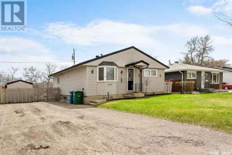 1088 sq ft Family Bungalow near Palliser School