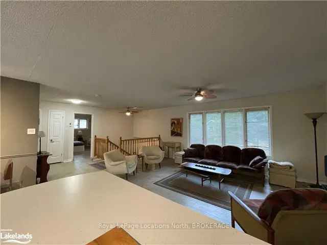 Wasaga Beach Seasonal Rental Sleeps 10 Near Blue Mountain