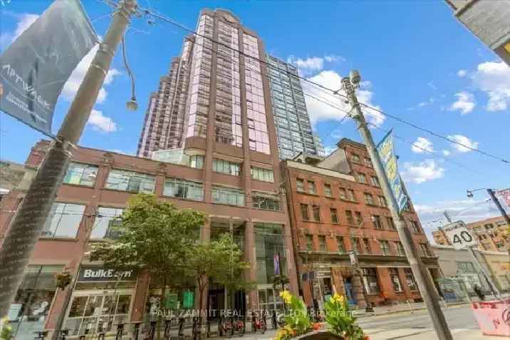 2 Bed Condo Apt (8th Flr) @ King St W