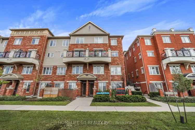 Stunning 2-Storey Townhouse in Oakville